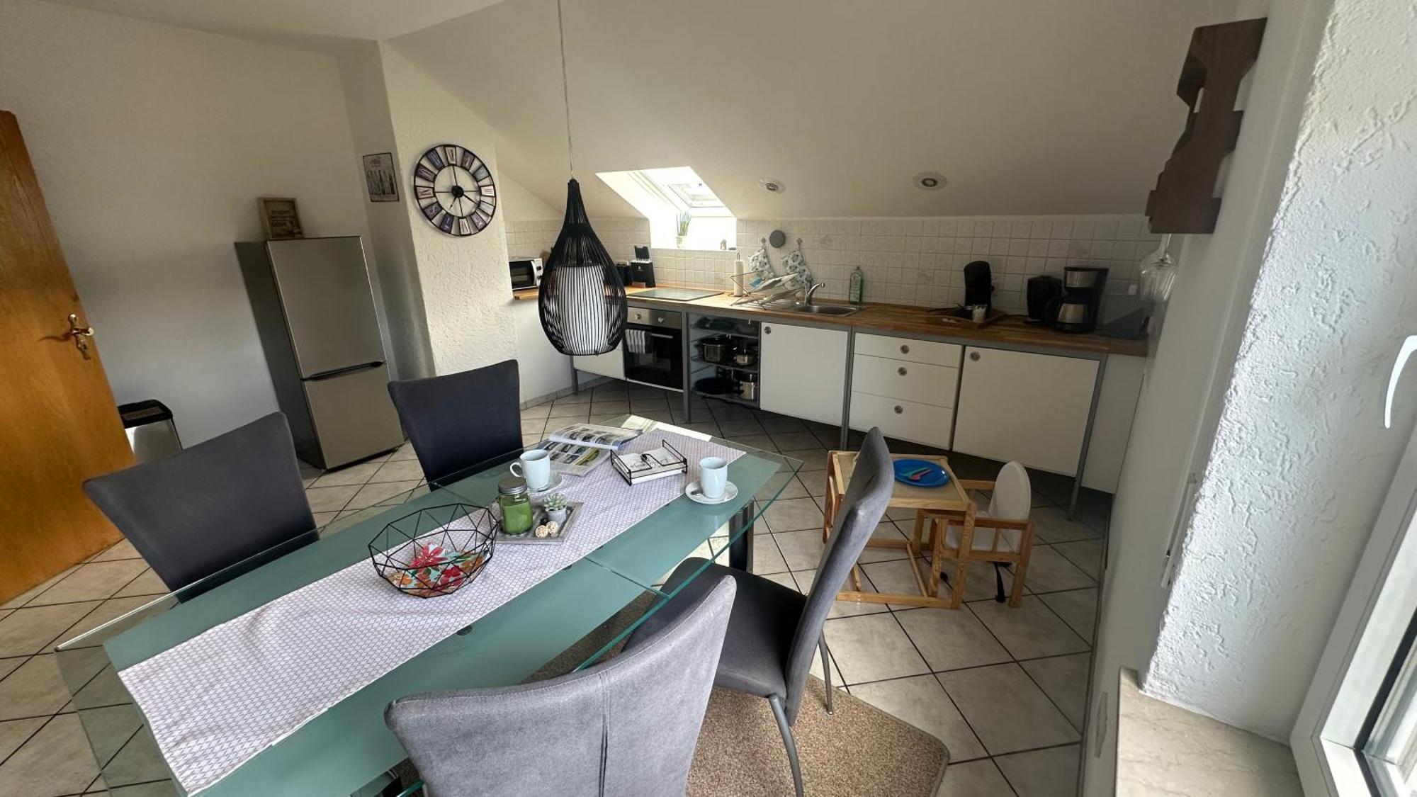 Fewo Hoheeifel, 1 Haus Mit 2 Apartments 5 Schlafzimmer In Kelberg Naehe Nuerburgring Ruang foto