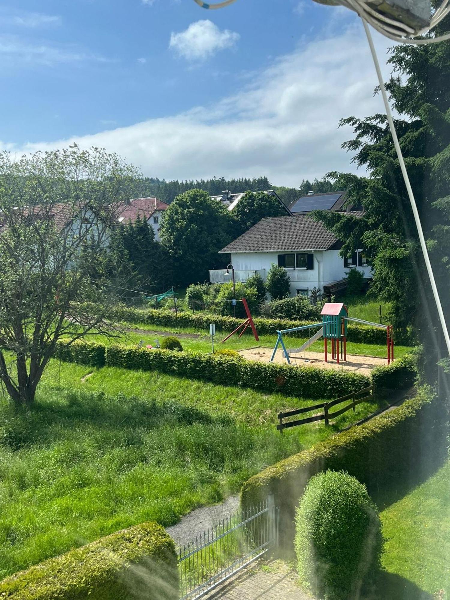 Fewo Hoheeifel, 1 Haus Mit 2 Apartments 5 Schlafzimmer In Kelberg Naehe Nuerburgring Bagian luar foto